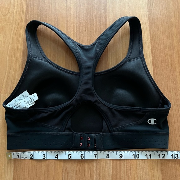 Champion High Impact Sports Bra Black
Racerback Hook Back Size S - Picture 3 of 8